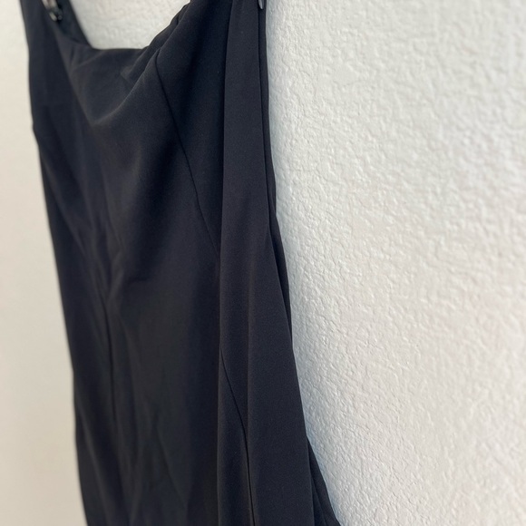 NWOT Steal a Glance Black One-Shoulder Asymmetrical Midi Dress - Picture 8 of 8